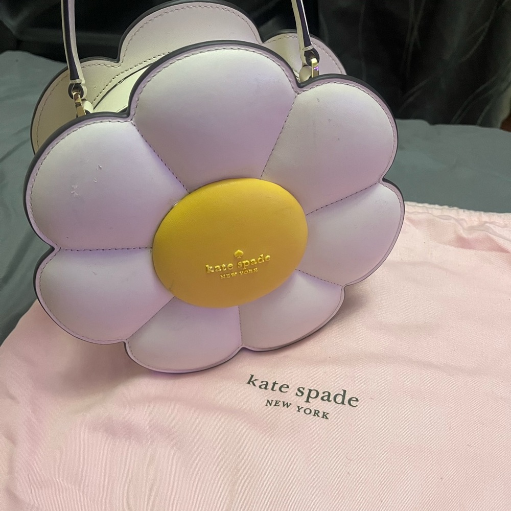Kate Spade Daisy 3D purse
